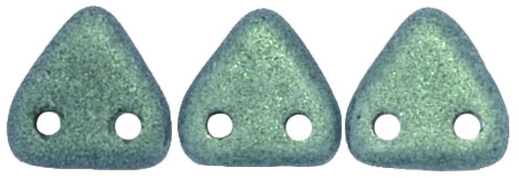 CzechMates Triangle 6mm : Metallic Suede - Lt Green