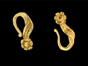 Floral Hook and Eye Clasp : Gold