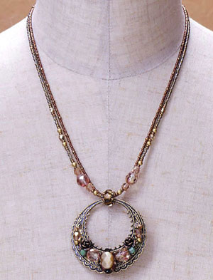 Elegant Jewelry Kits : Ring Motif Necklace