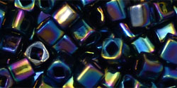 TOHO Cube 4mm : Metallic Rainbow Iris