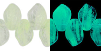 Leaves 14 x 9mm : Glow in the Dark - Crystal