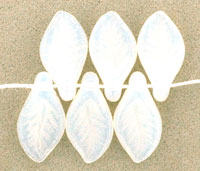 Mini Leaves 11 x 6mm : Milky White