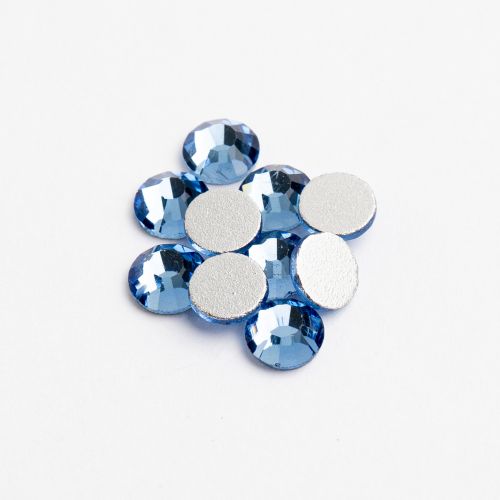 Crystal Lane Flat Back Rhinestones ss16 (4mm) - Light Sapphire