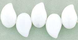 Eucalyptus Leaves 12 x 9mm : Alabaster White