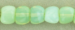 Kidney 8 x 6mm : Milky Peridot