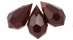 M.C. Beads 10 x 6mm - Teardrop: Garnet