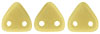 CzechMates Triangle 6mm : Sueded Gold Opaque Lt Beige