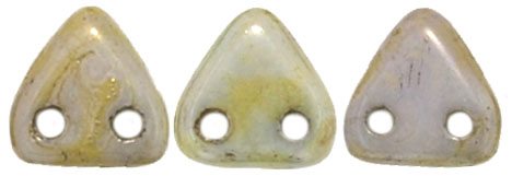 CzechMates Triangle 6mm : Luster - Opaque Green