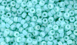 Matubo Seed Bead 8/0 : Milky Seafoam