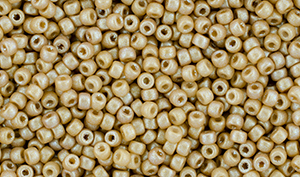 Matubo Seed Bead 11/0 : Pearl Shine - Clamshell