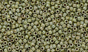 Matubo Seed Bead 11/0 : Ultra Luster - Opaque Green