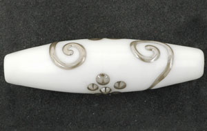 Silver Spiral Daisy Tubes 45/10mm : Opaque White