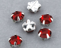 Crystal Rose Montees 4mm : Siam Ruby