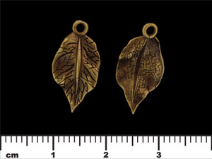 Detailed Leaf Pendant 20/10mm : Antique Brass