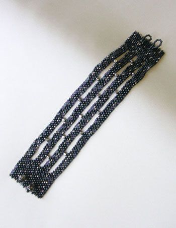 Bead Artistry Kits : Bracelet with Metal Beads - Dk Blue