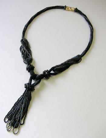 Bead Artistry Kits : Necklace w/ Looped Fringe - Black