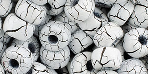 Matubo Seed Bead 2/0 (loose) : Ionic White/Jet