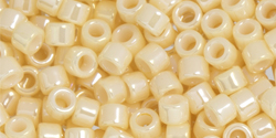 TOHO Aiko (11/0) 4g Pack : Opaque Lt Beige Luster