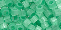 TOHO Aiko (11/0) : Fiber-Optic Beach Glass Green 50g