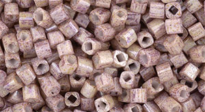 TOHO Cube 2mm : Marbled Opaque Beige/Pink