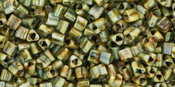 TOHO Triangle 11/0 : HYBRID Opaque Luster - Transparent Green