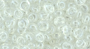 TOHO Magatama 3mm : Transparent-Lustered Crystal