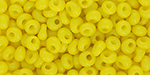 TOHO Magatama 3mm : Opaque Dandelion