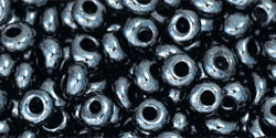 TOHO Magatama 3mm : Metallic Hematite