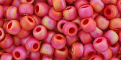 TOHO Round 6/0 : Opaque-Rainbow-Frosted Cherry