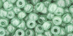TOHO Round 6/0 : HYBRID Stone Green