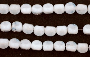 Indented Triangles 5mm : Milky White
